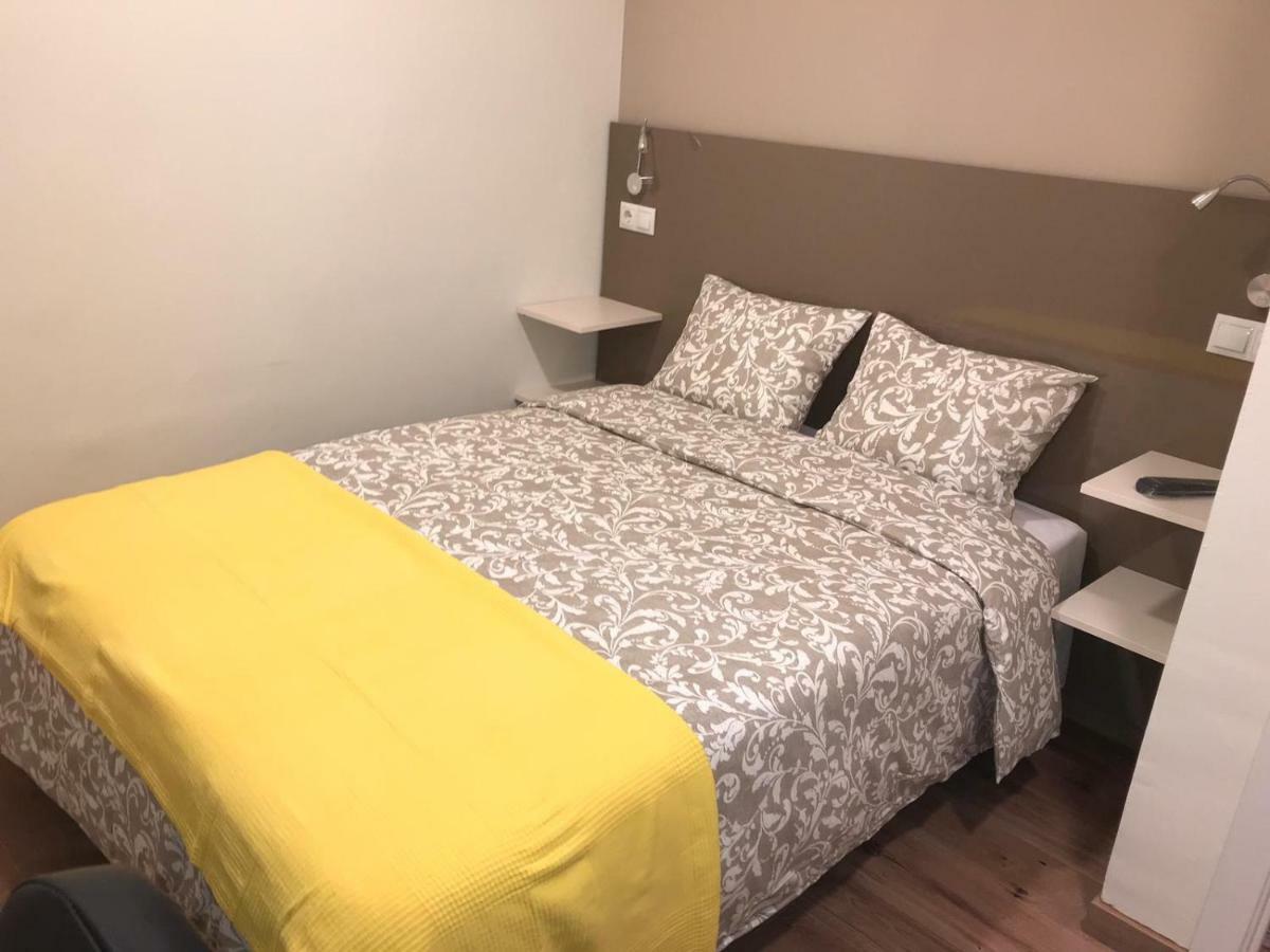 Residencia Compostela 2 Bed and Breakfast Santiago de Compostela Eksteriør billede